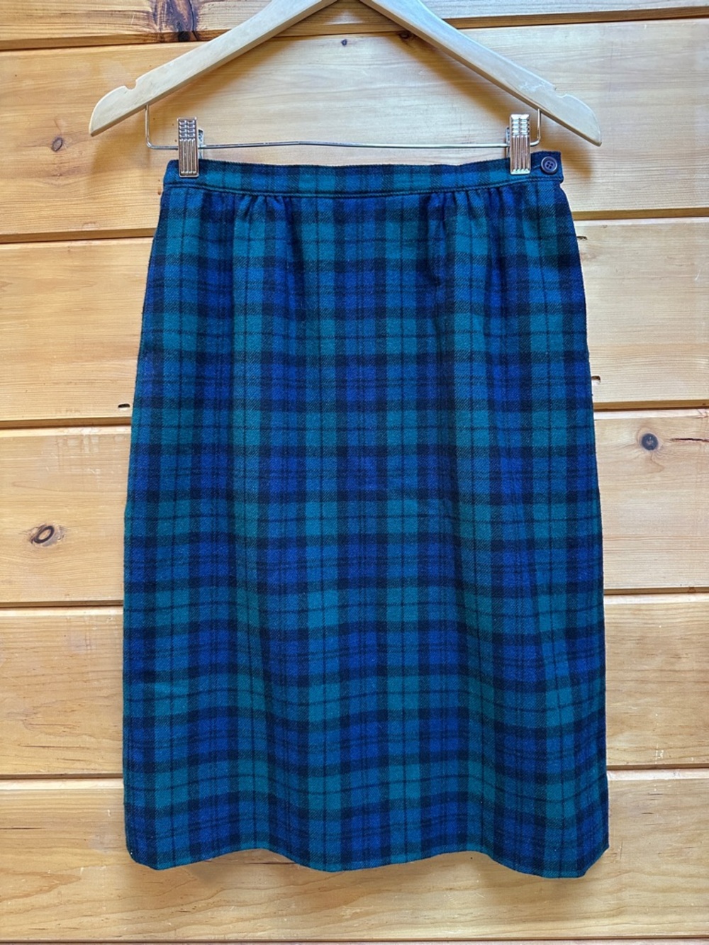 Vintage Pendleton 100% wool skirt size 6 USA blue green plaid